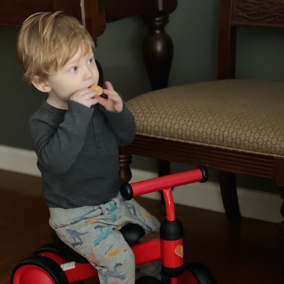 Welcome to my closet, friends! - Picture 9 of 9